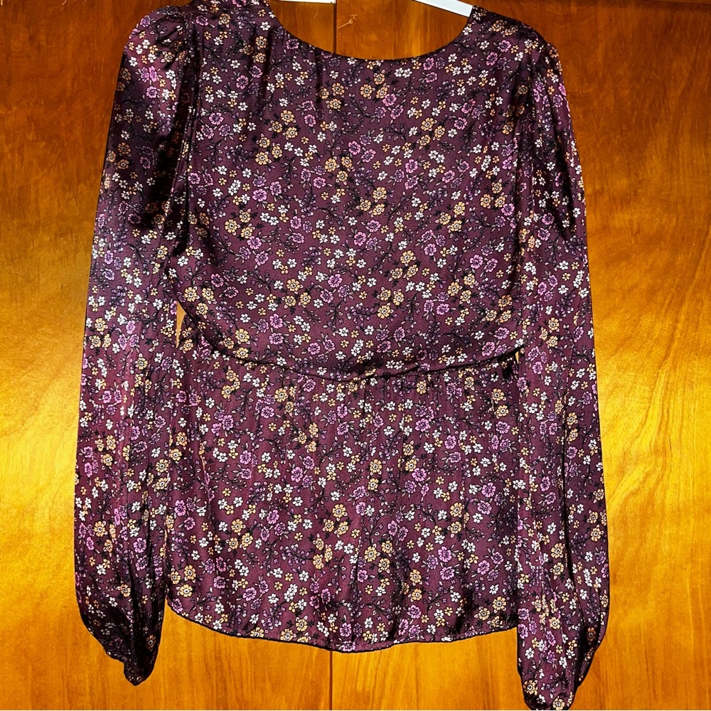 Floral Ruffle Hem Top - Picture 3 of 4